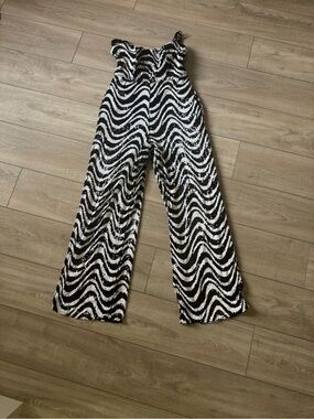 Black & White Wave-Print Wide Leg Jumpsuit